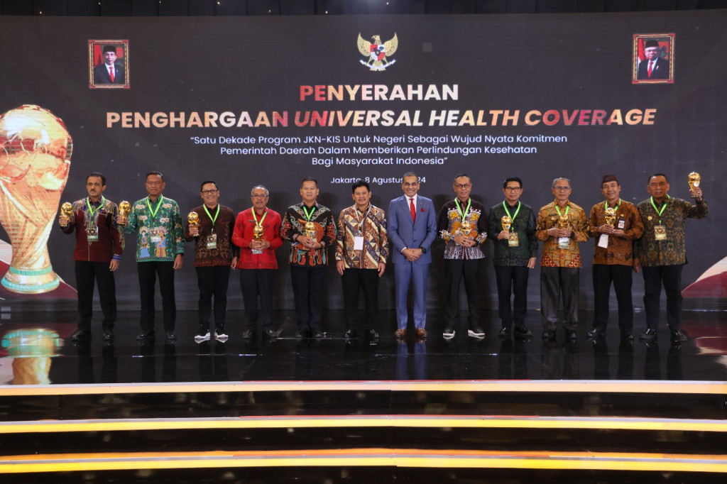 Badung Sabet Penghargaan UHC Kategori Utama 2024, Sekda Adi Arnawa: Masyarakat dapat Layanan Kesehatan Berkualitas Tanpa Mikir Biaya